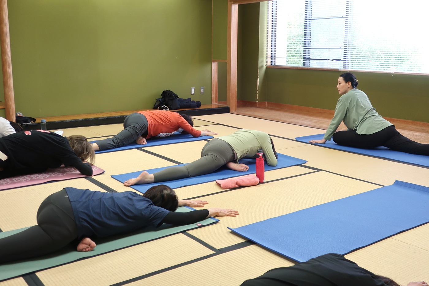 やさしいボディーメイクヨガ　4月